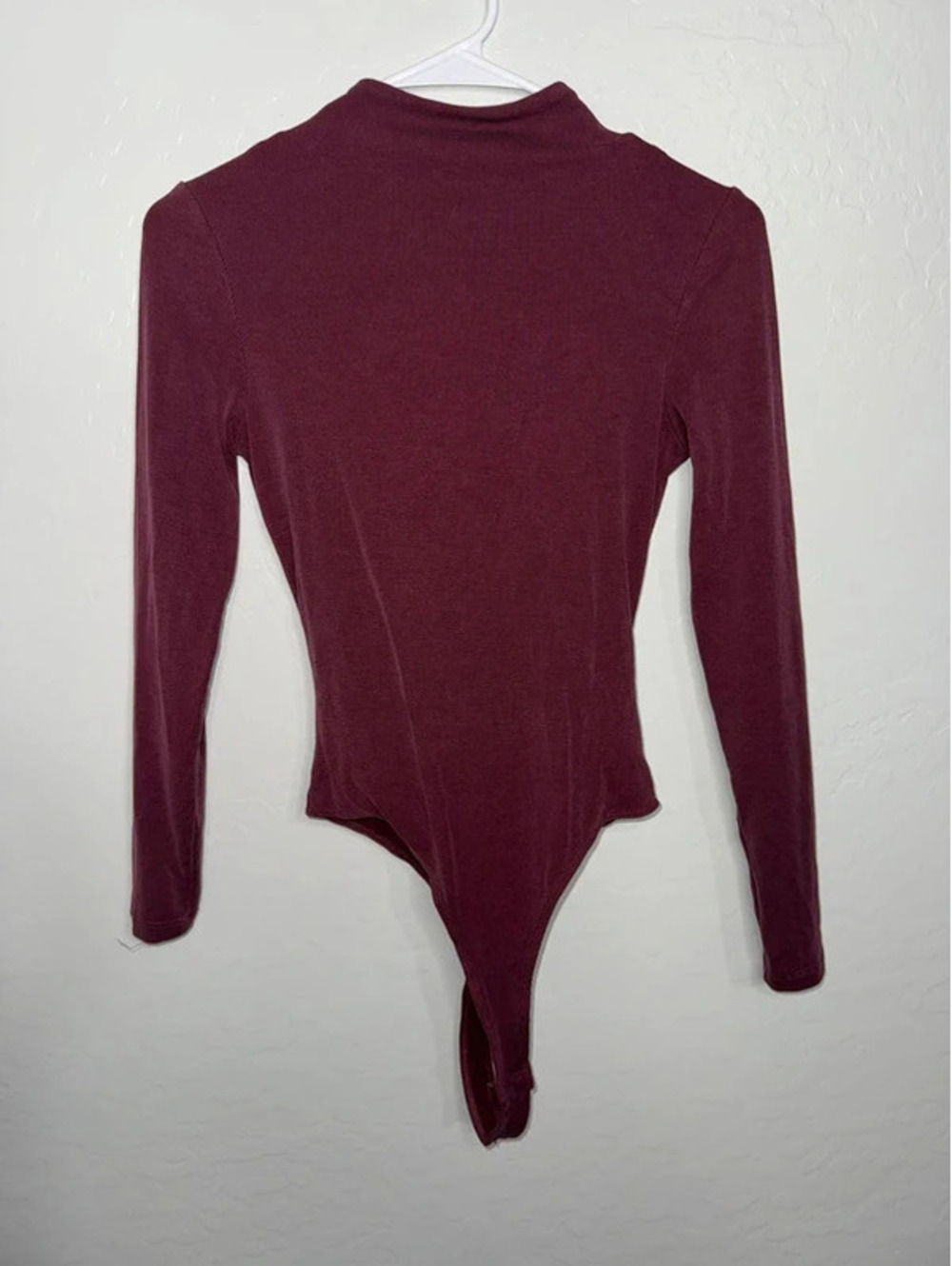 Elodie XS Ribbed Maroon Round Mock Neck Long Sleeve Bodysuit